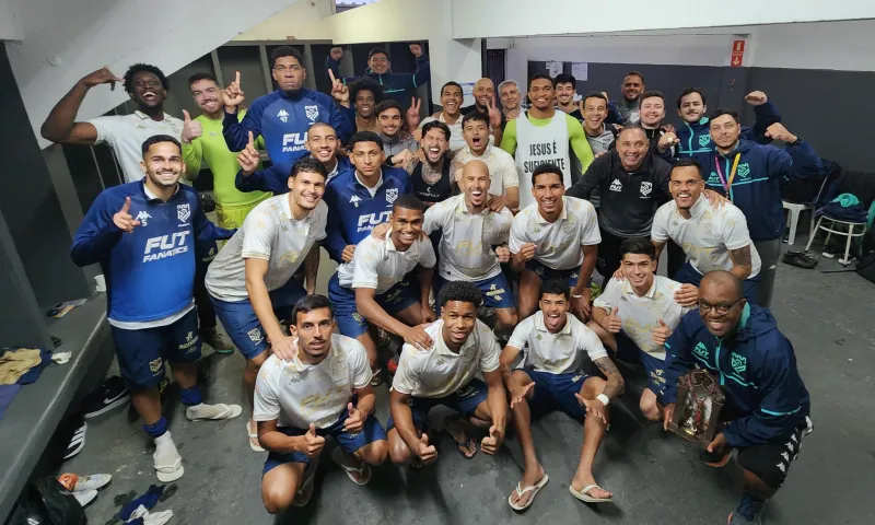 Carcará chegou a levar 2 a 0, mas virou o placar para 3 a 2.