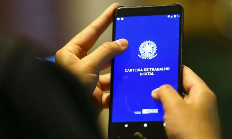 RAIS Mensal demonstra crescimento de 2,46 milhões de vínculos apenas em 2026.