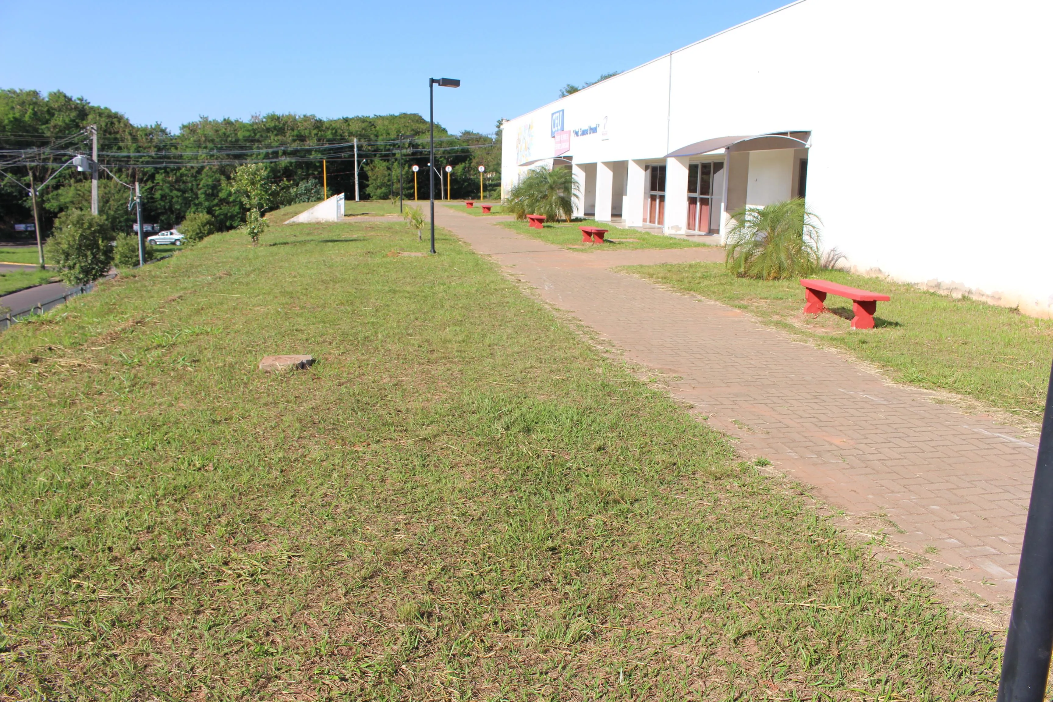 Aulas noturnas são suspensas temporariamente no CEU do Parque Alvorada após furto de fios elétricos