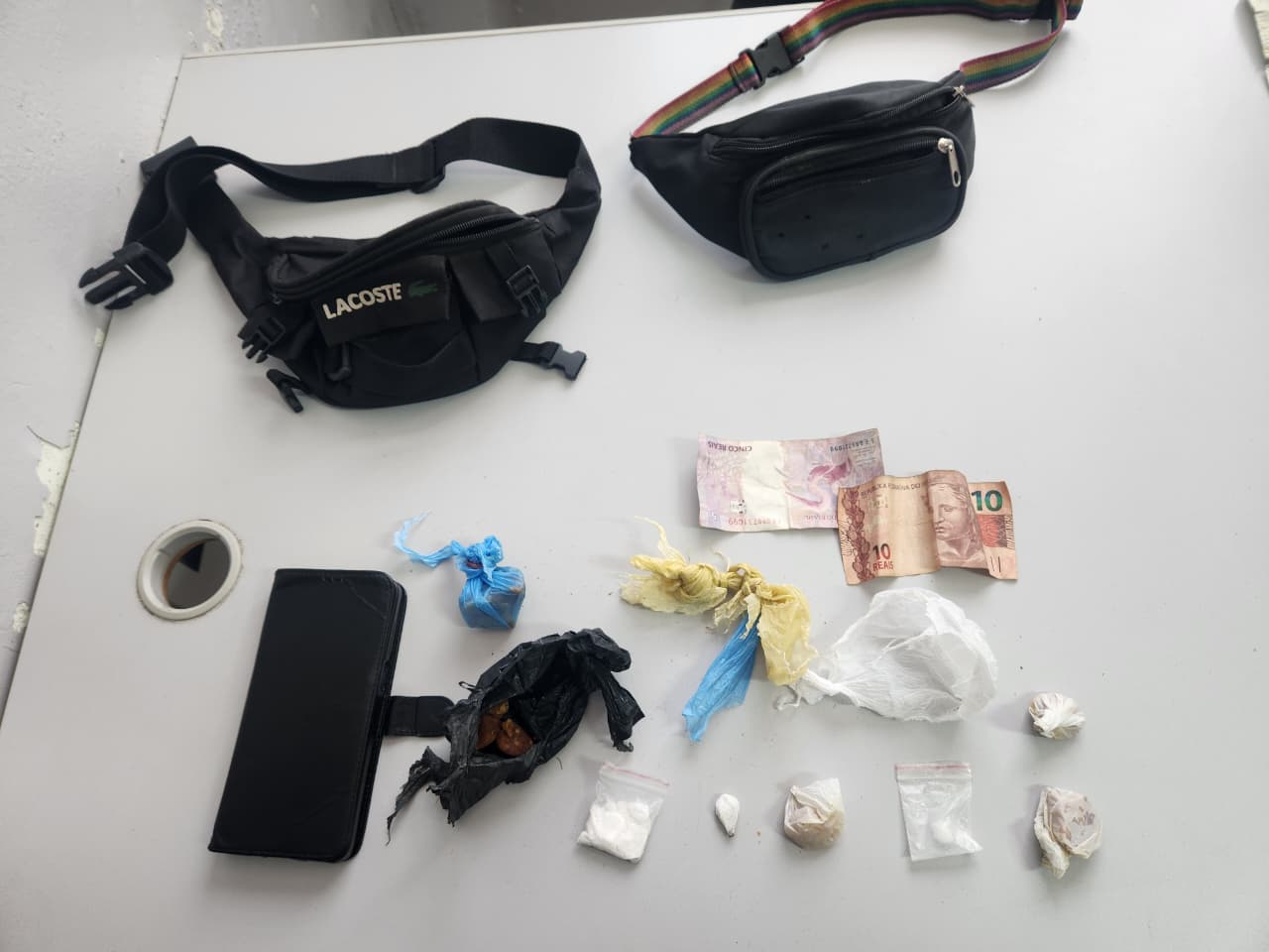 Envolvido confessou que a motivação da fuga foi o porte das substâncias ilícitas.